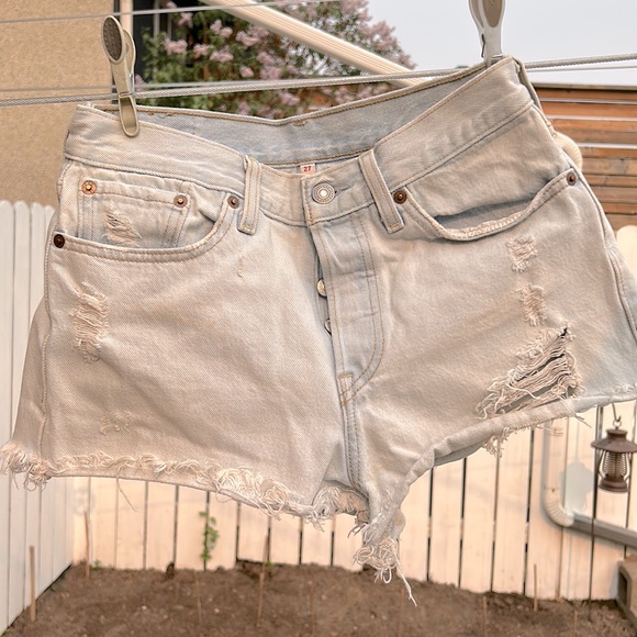Levi’s 501 shorts - Picture 1 of 3
